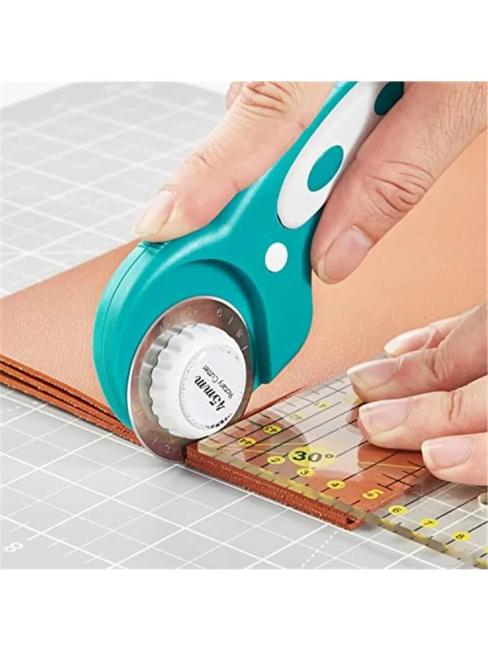 45mm Rotary Cutter with 5pcs Extra Blades, Ergonomic Handle Rolling Cutter